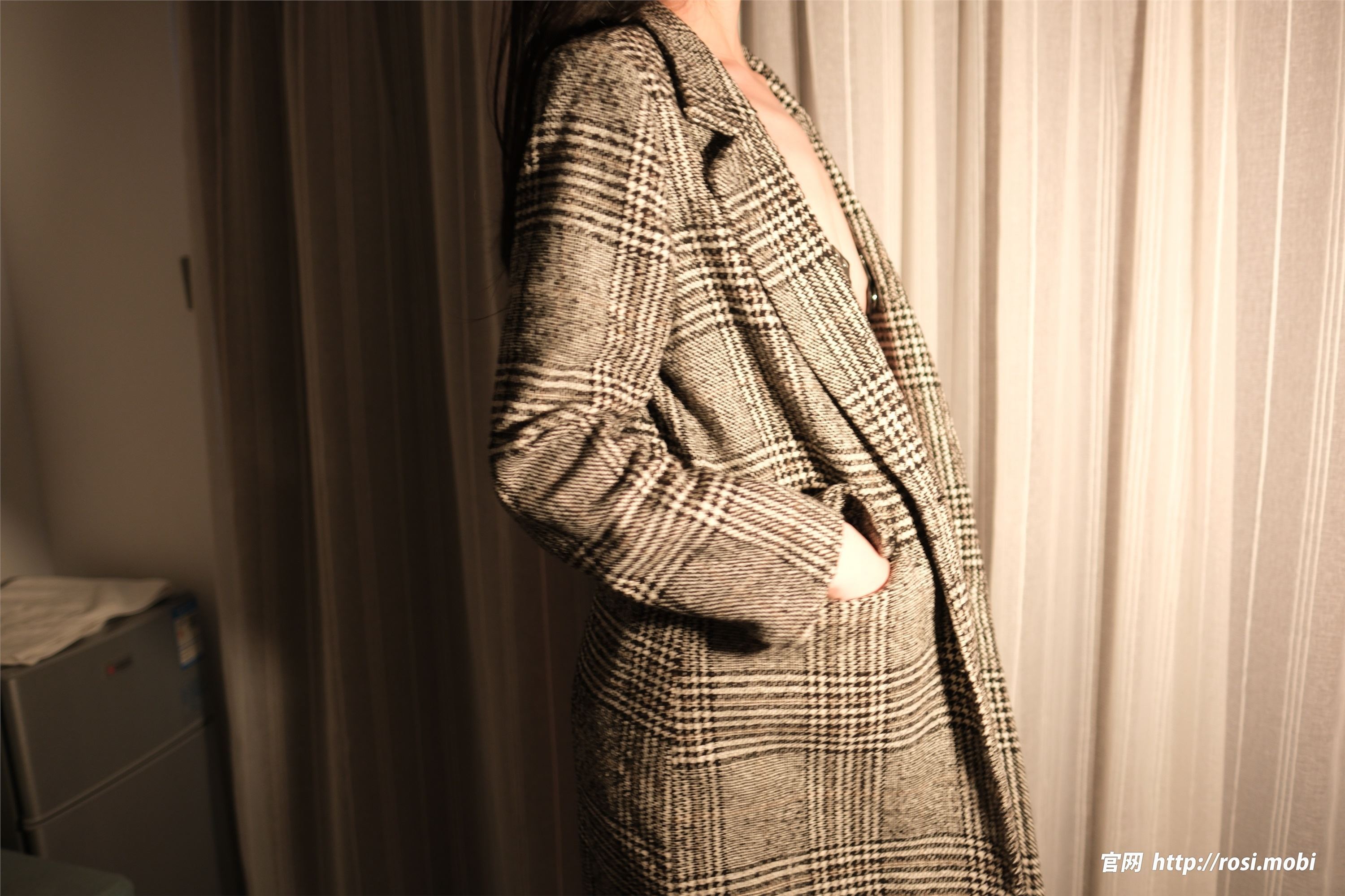 ROSI写真 2025.07.10 NO.4966